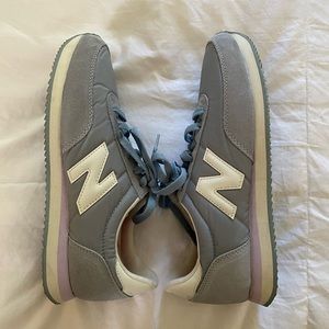 Women’s New Balance 720 sneakers, size 10, like new